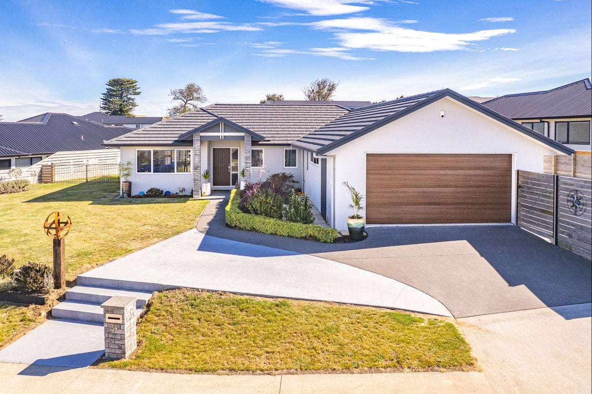 34 Tirimoana Place, Otamatea, Whanganui - Carousel 1