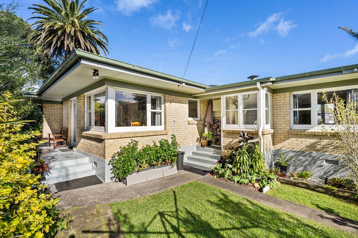2A Sherwood Road, Onerahi, Whangarei - Carousel 1