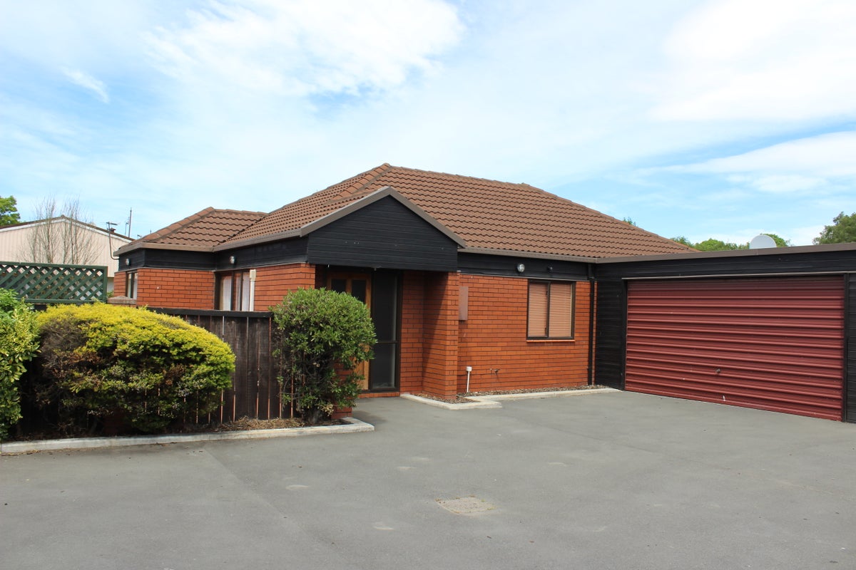 8/2 Angela Street, Upper Riccarton, Christchurch - Carousel 1