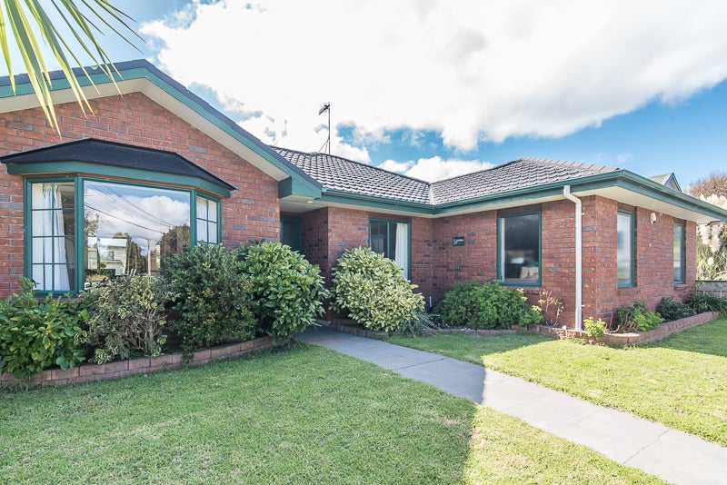 20 Moa Road, Raumati Beach, Paraparaumu - Carousel 1