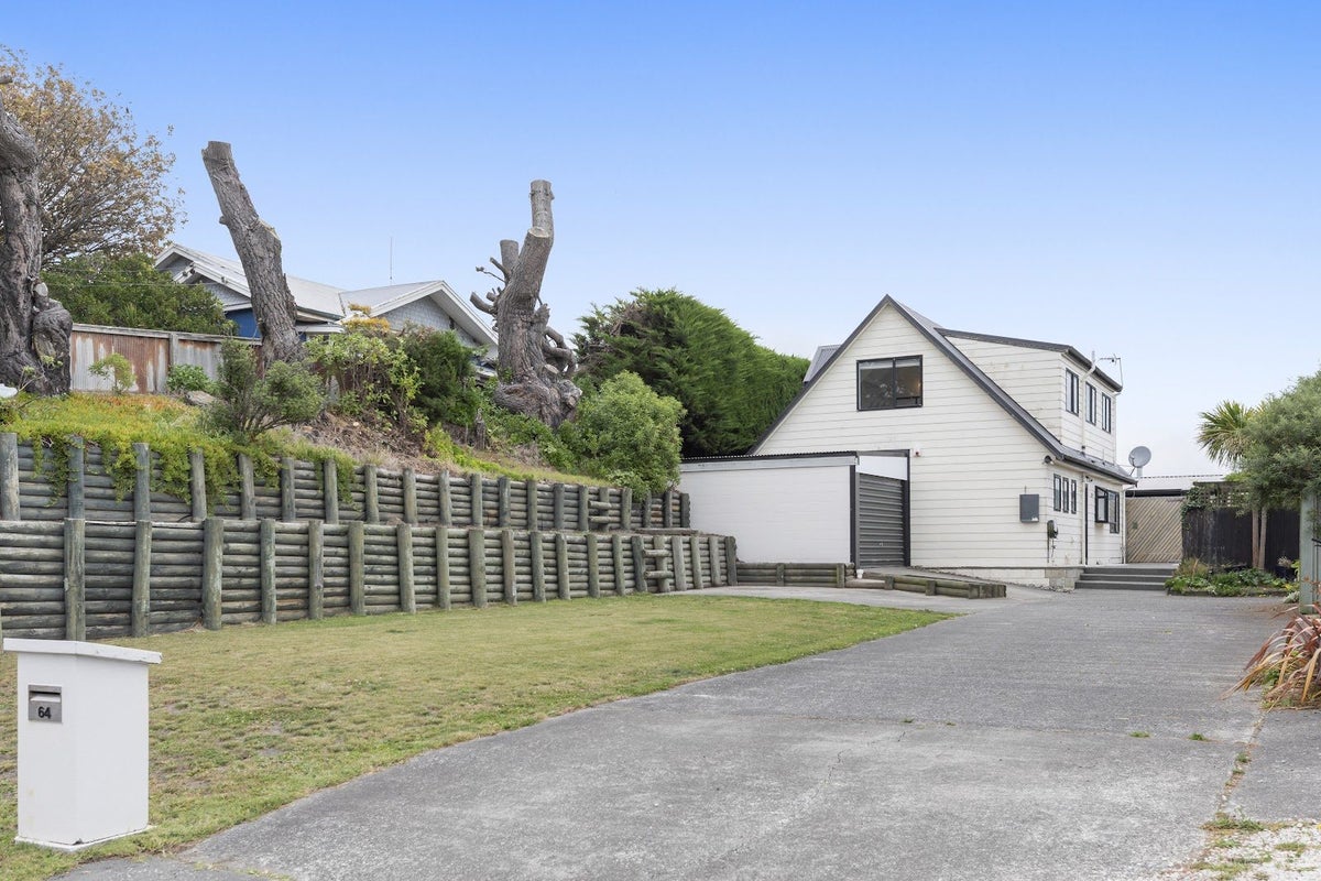 64 Effingham Street, North New Brighton, Christchurch - Carousel 21