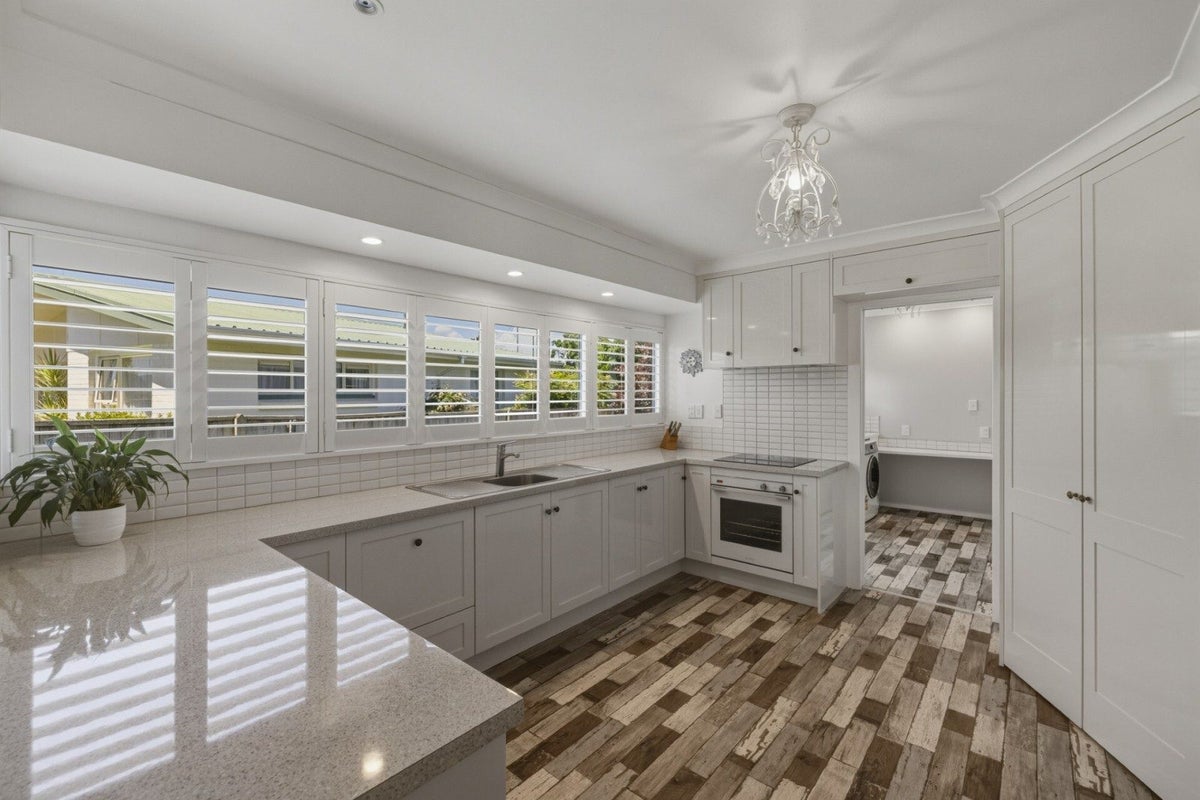 8 Mersea Place, Maungatapu, Tauranga - Carousel 2
