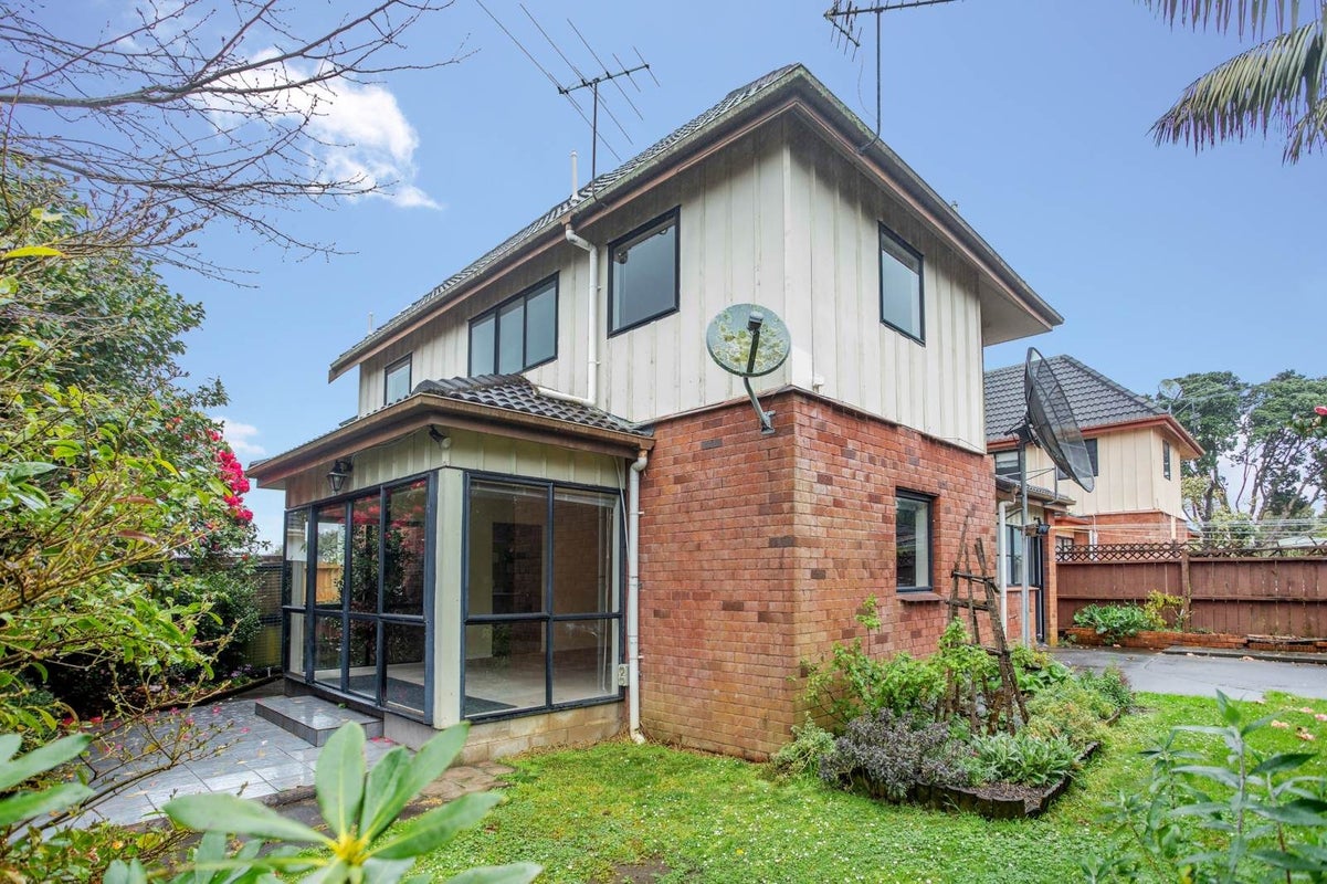 2/24 Miro Street, New Lynn, Auckland - Carousel 2