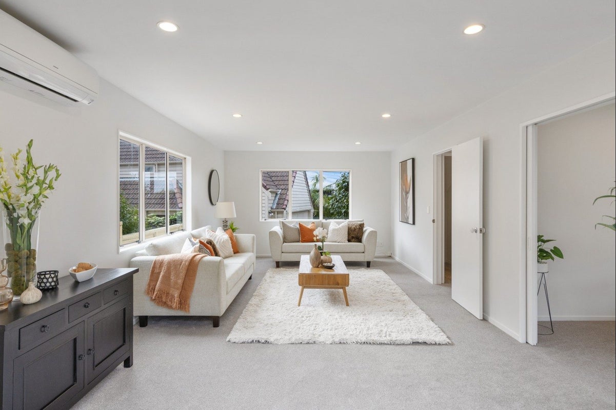 2/142 Riddell Road, Glendowie, Auckland - Carousel 2
