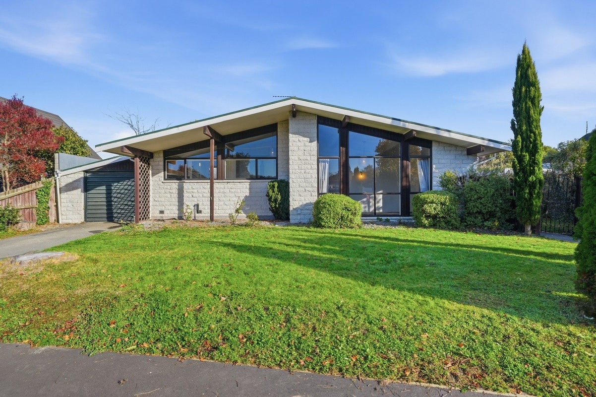 2 Holcroft Court, Rangiora, Rangiora - Carousel 1