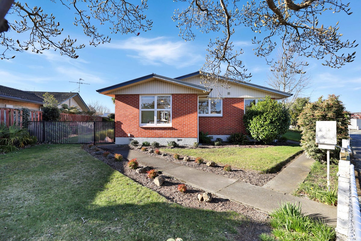 12 Hanrahan Street, Allenton, Ashburton - Carousel 1