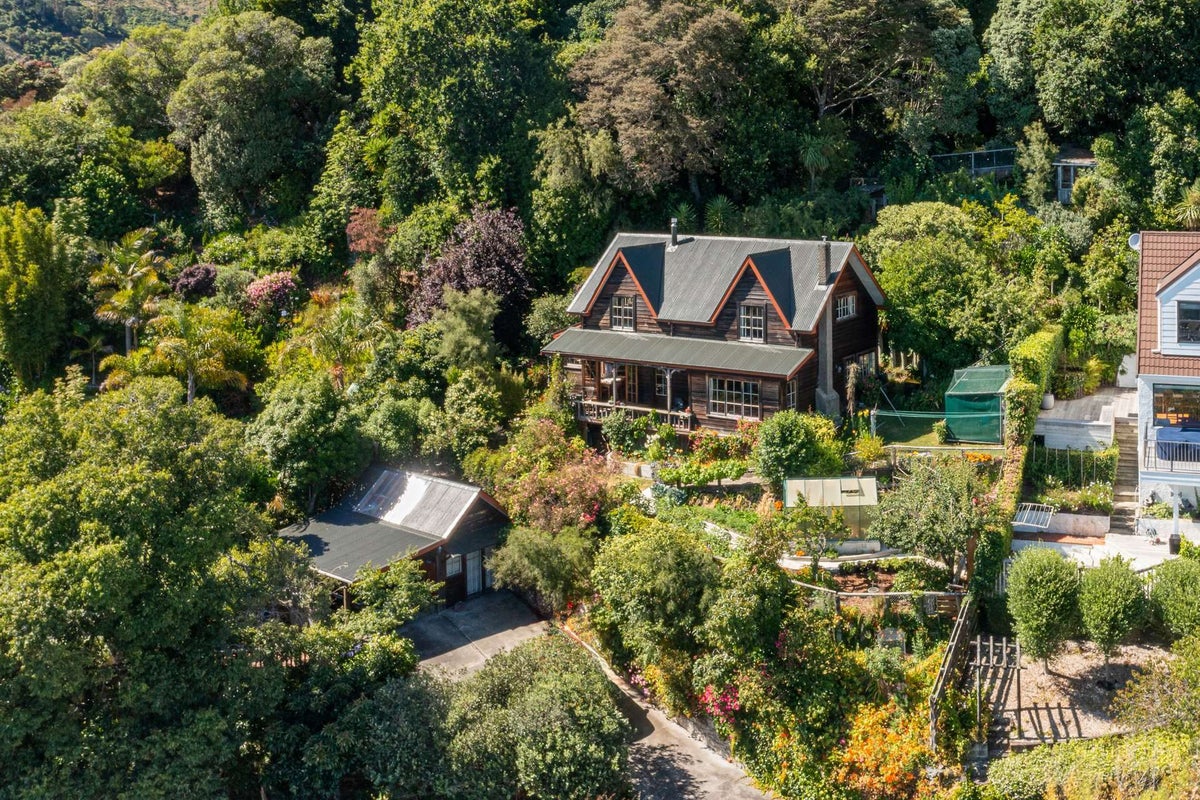 8 St John Drive, Nelson South, Nelson - Carousel 1