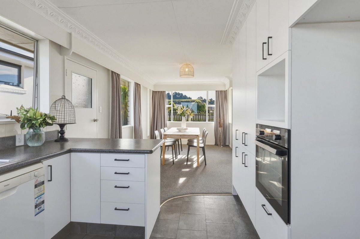 159 Main Road, Fairfield, Dunedin - Carousel 2