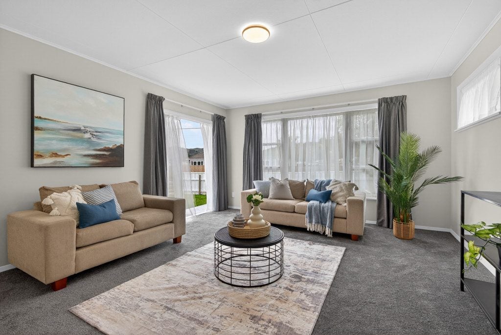 38 Norfolk Street, Wainuiomata, Lower Hutt - Carousel 1