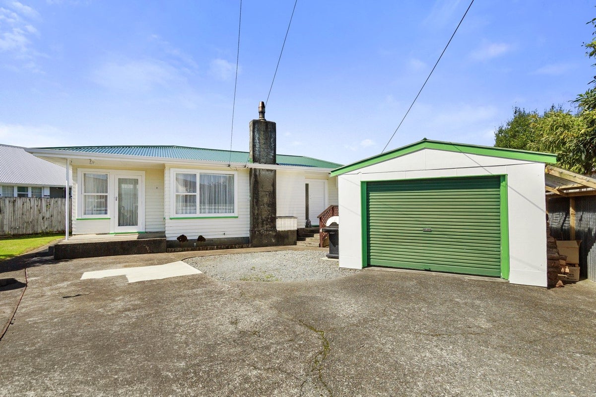 61A Ararino Street, Trentham, Upper Hutt - Carousel 1
