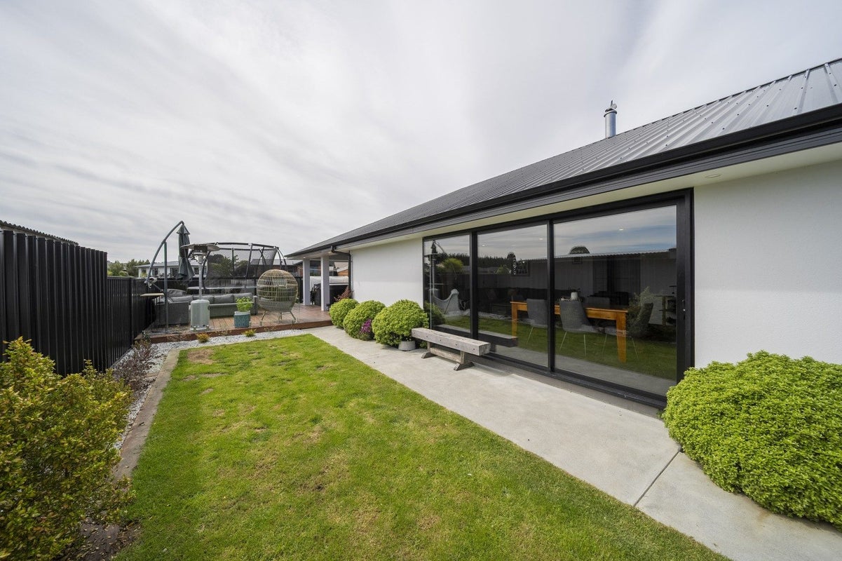 10 Orbell Crescent, Te Anau, Te Anau - Carousel 2