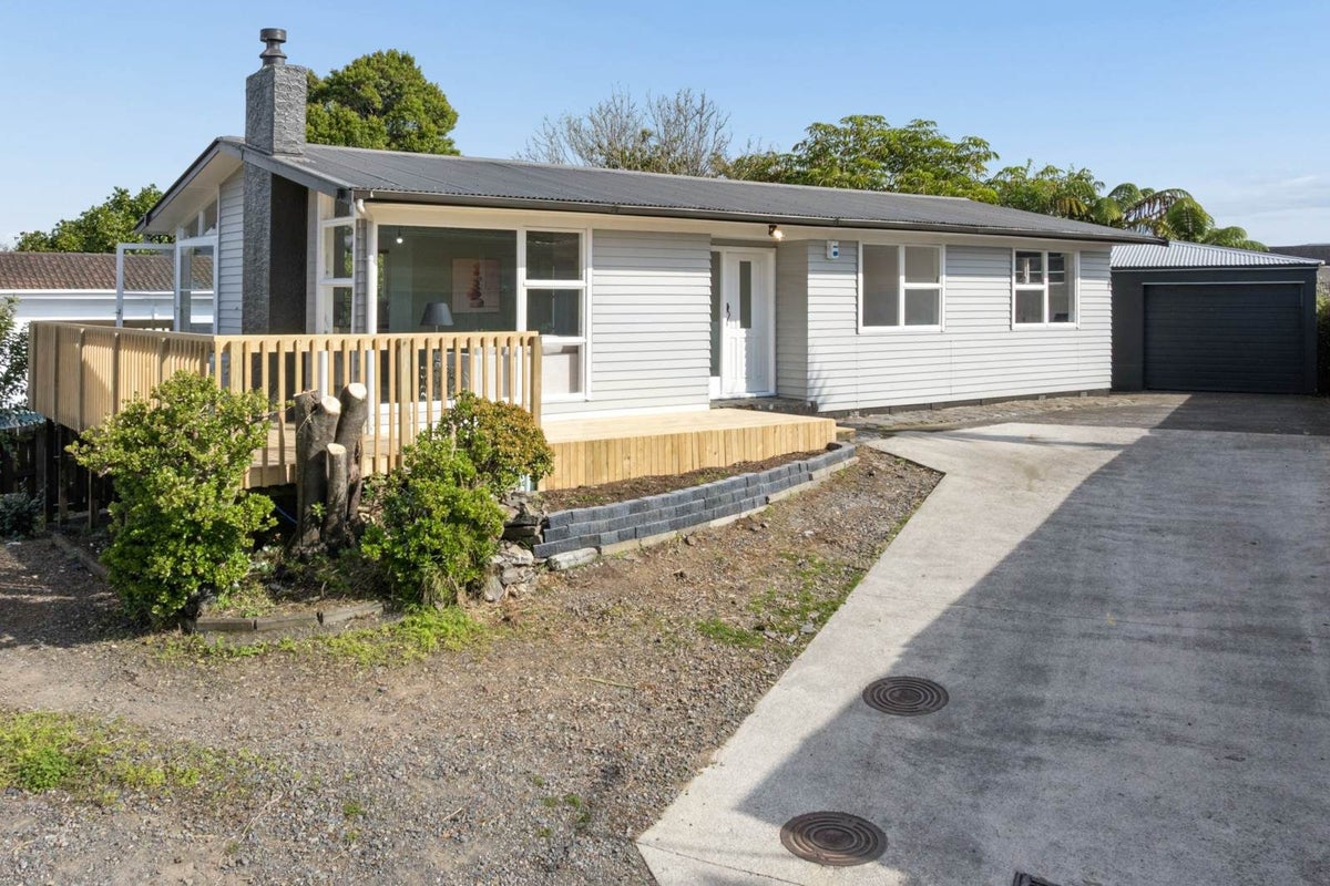 4 Cebalo Place, Mount Wellington, Auckland - Carousel 1