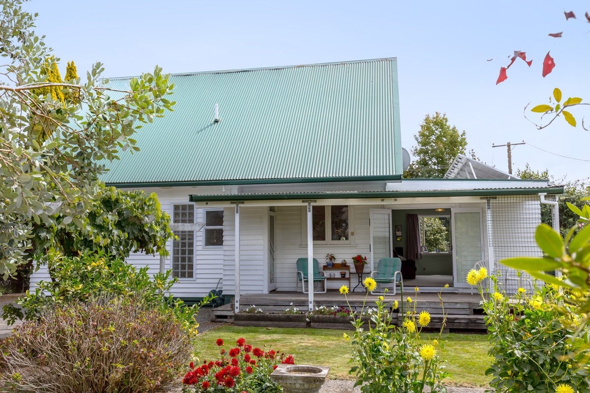 133 West Street, Greytown, Greytown - Carousel 1