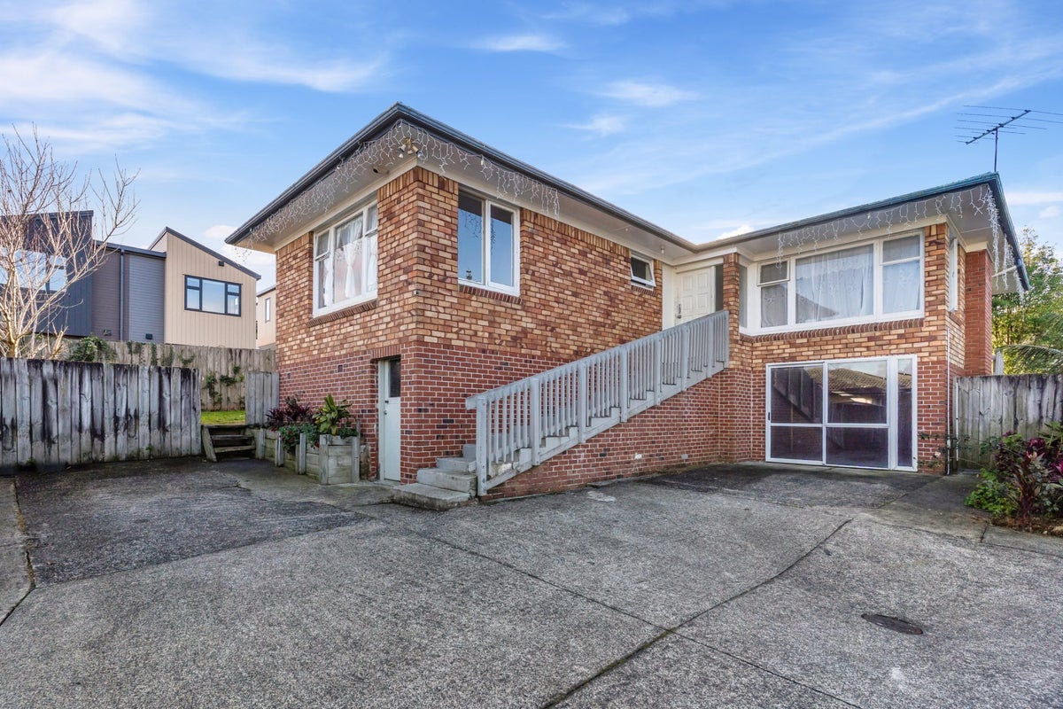 114 Alfriston Road, Manurewa, Auckland - Carousel 1
