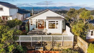 26 Mills Road, Brooklyn, Wellington - Carousel 1
