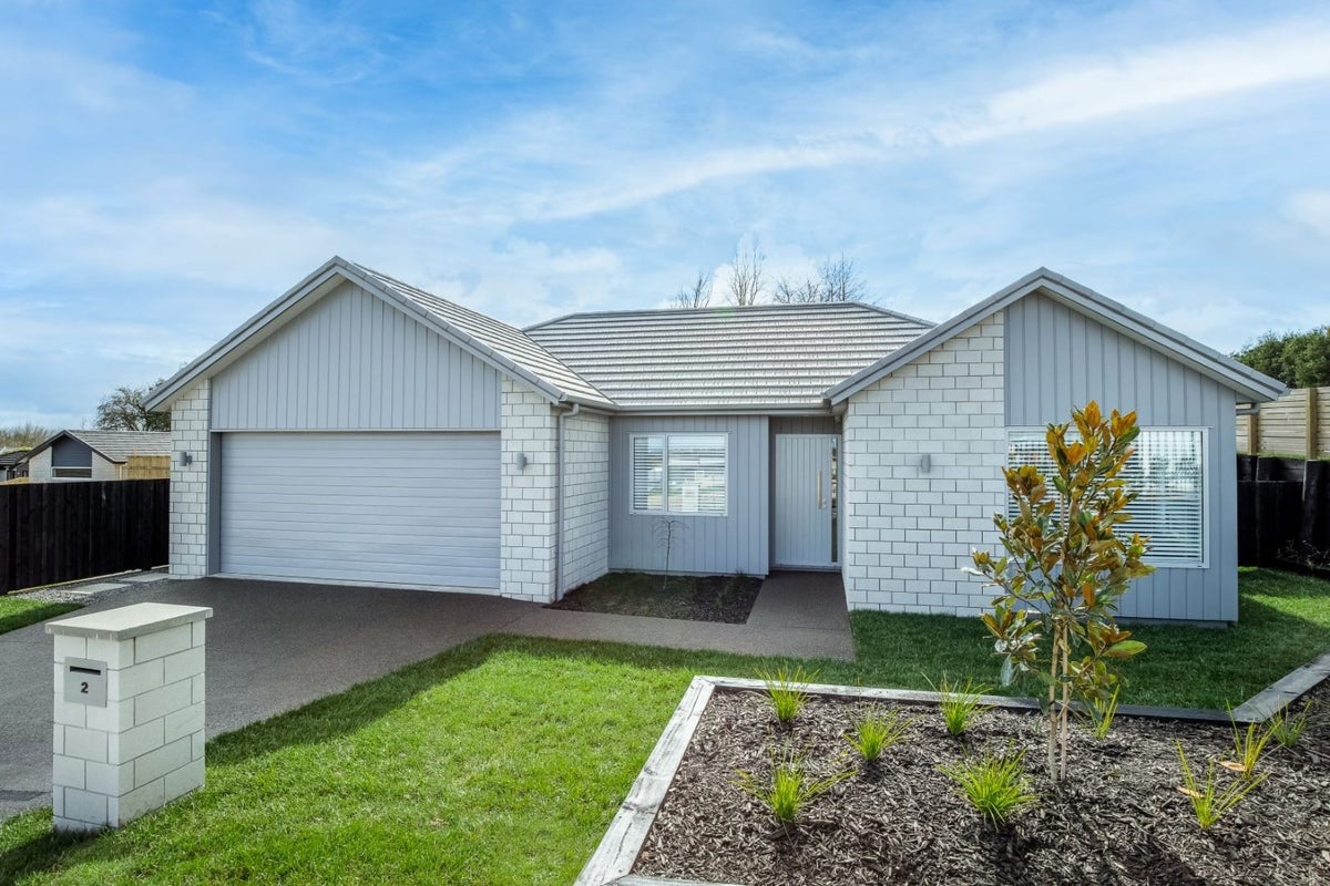 2 Maanihi Drive, Rototuna North, Hamilton - Carousel 20