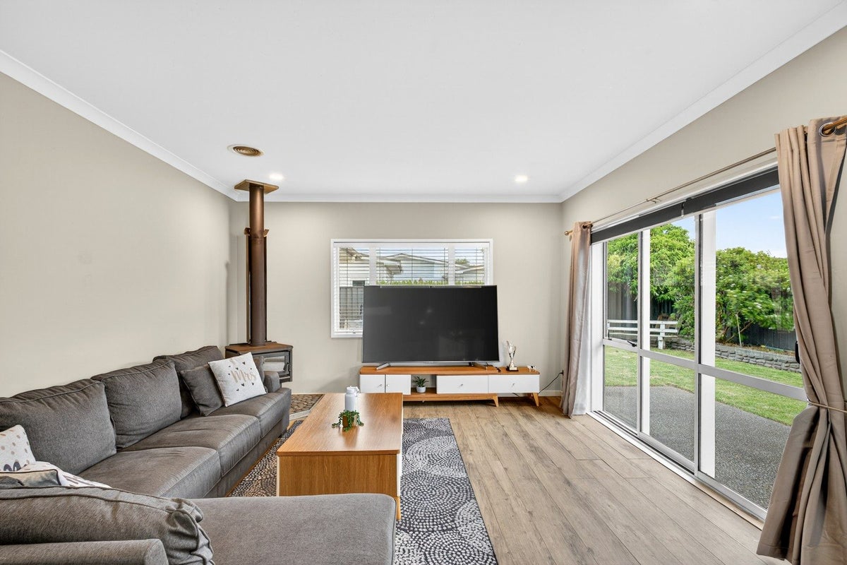 22 Squire Drive, Awatoto, Napier - Carousel 2