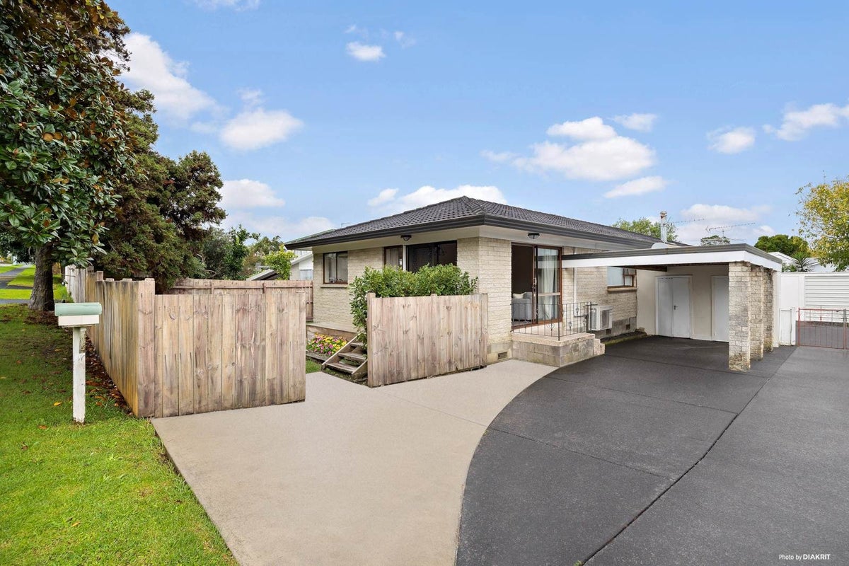 1/139 Gills Road, Half Moon Bay, Auckland - Carousel 1