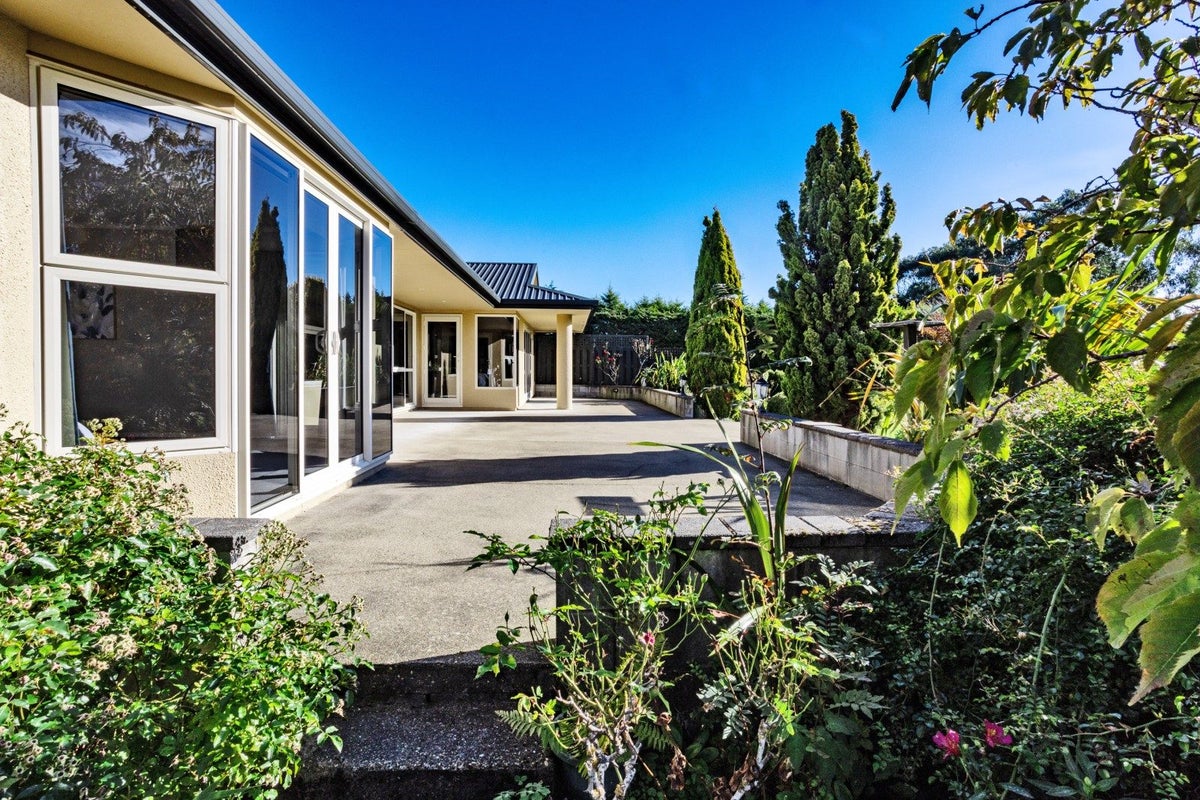 22 Raeburn Avenue, Otatara, Invercargill - Carousel 2