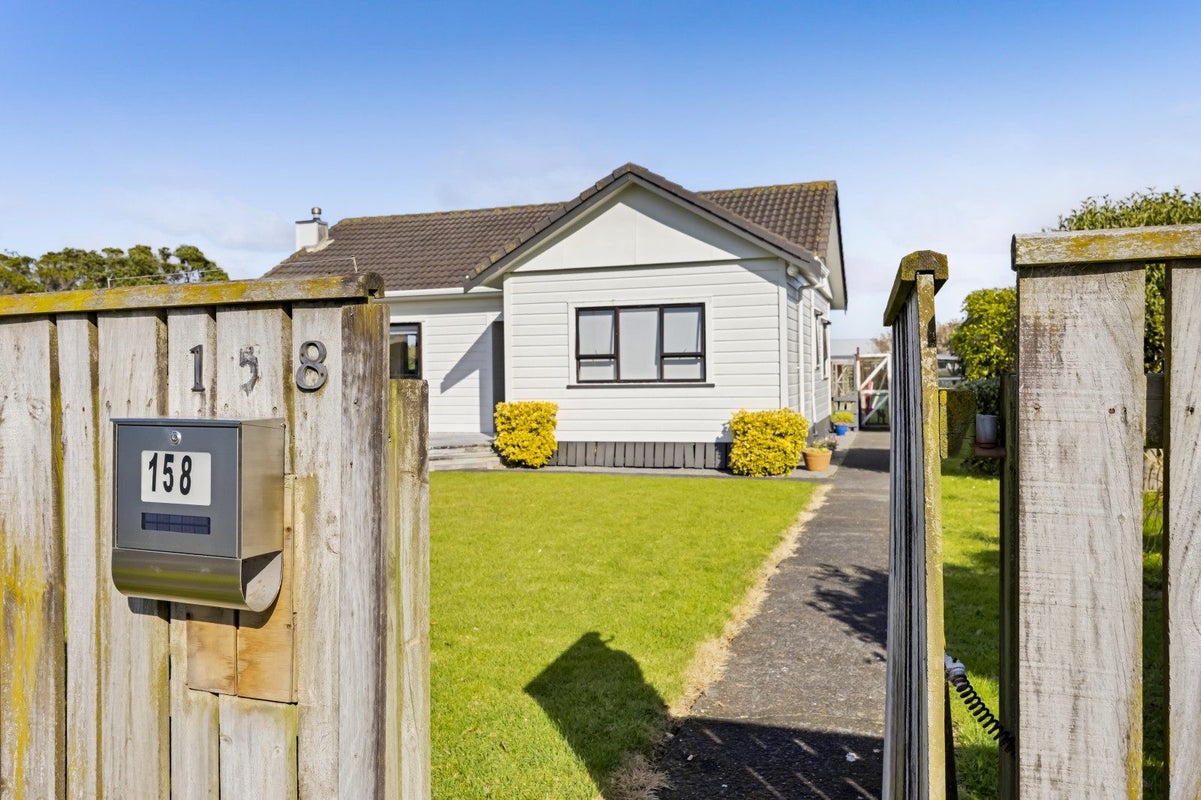 158 Tasman Street, Opunake - Carousel 1