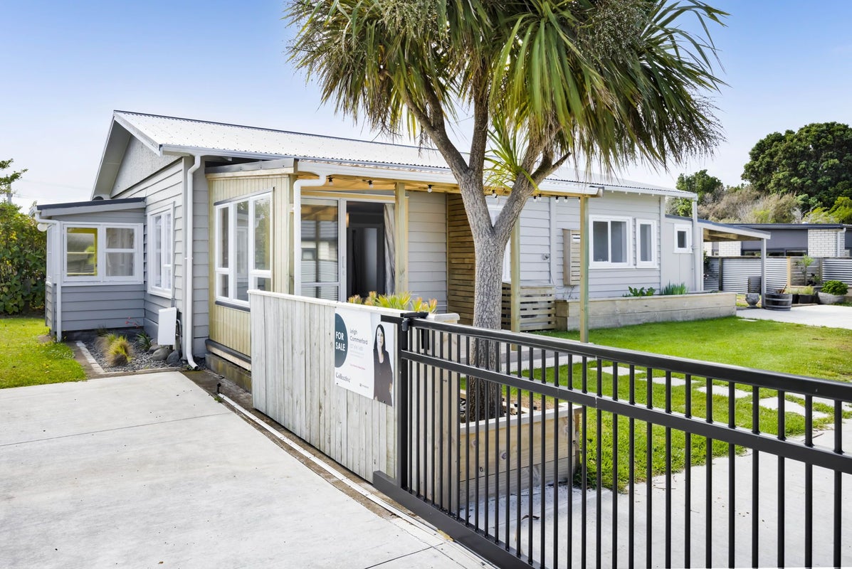 23 Layard Street, Opunake - Carousel 2