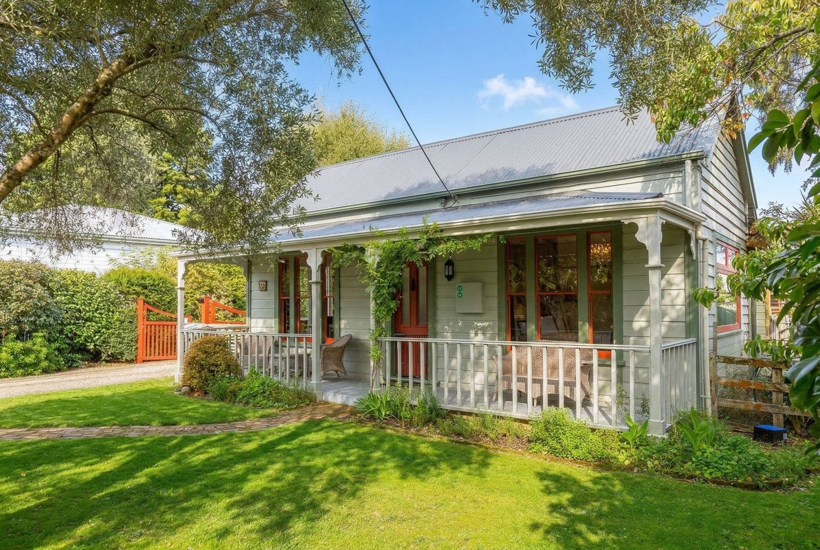 39 Main Street, Greytown - Carousel 2