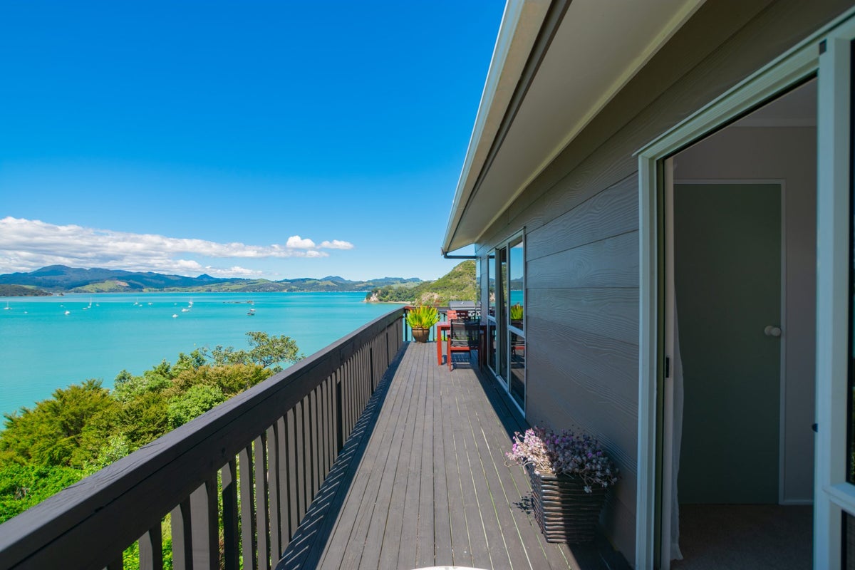 1695 Wyuna Bay Road, Wyuna Bay, Coromandel - Carousel 1