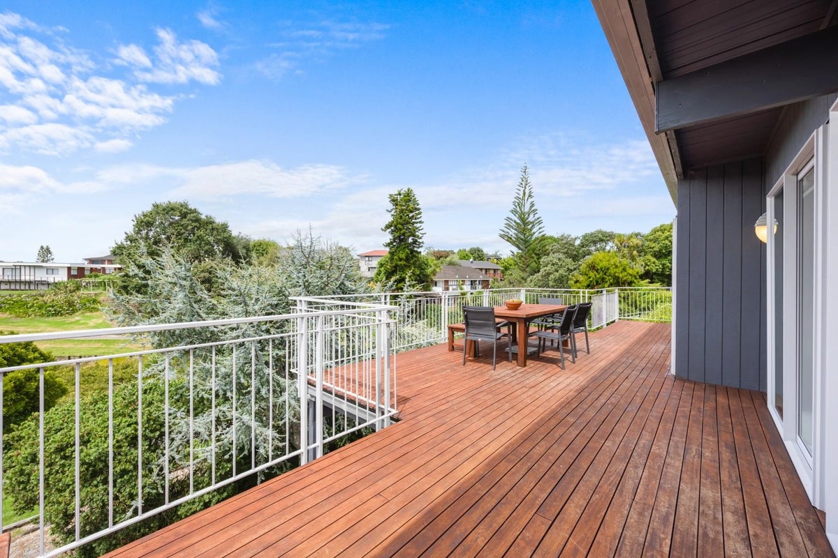 17 Davita Place, Farm Cove, Auckland - Carousel 10