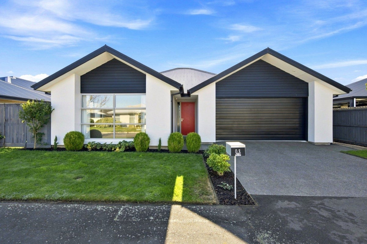 8 Hillbourne Street, Halswell, Christchurch - Carousel 1