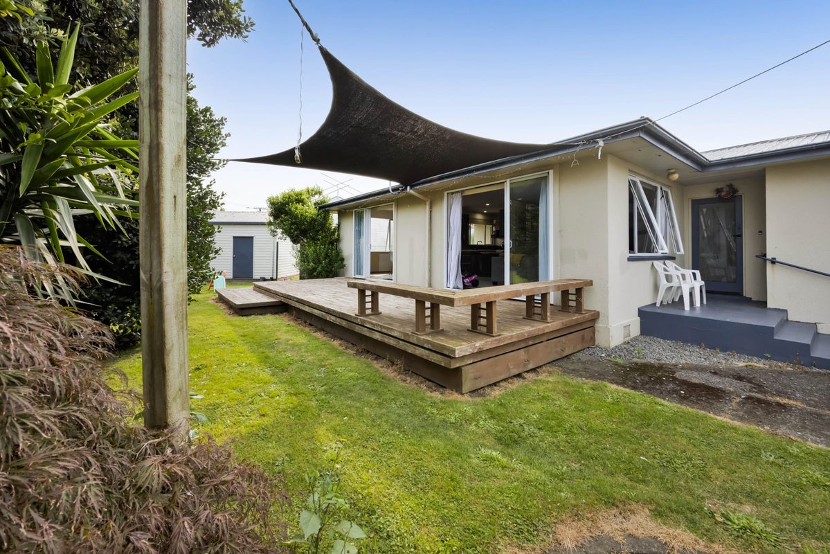 24 Grey Street, Normanby, Hawera - Carousel 1