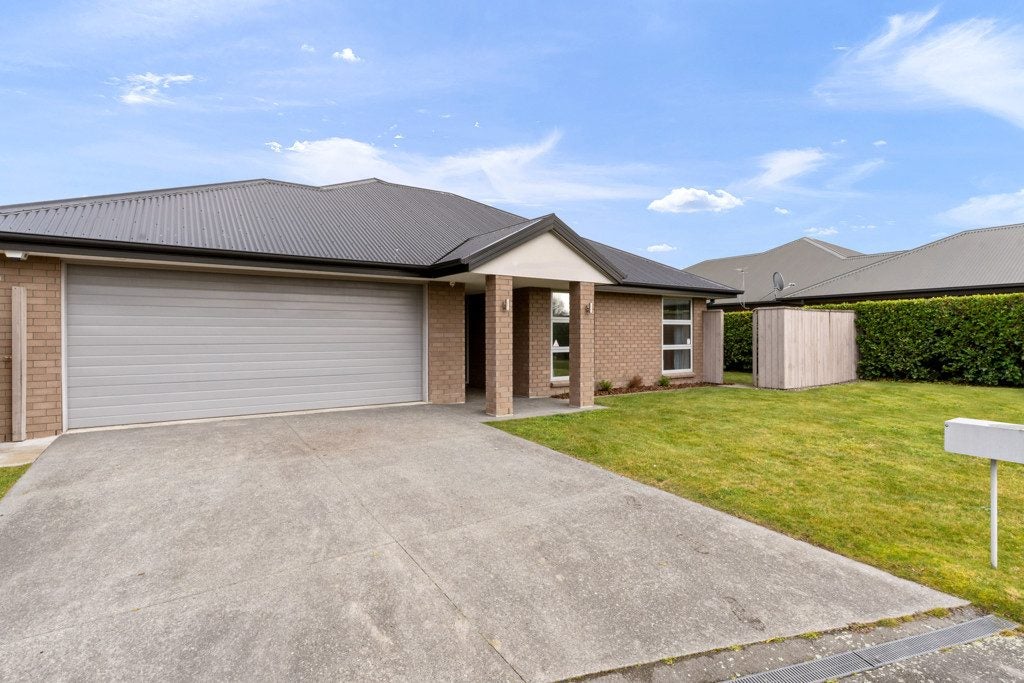 15 Graycliffe Street, Halswell, Christchurch - Carousel 25