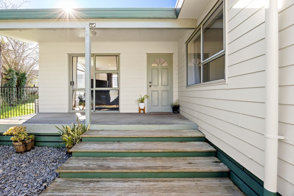 69A Forest Lake Road, Forest Lake, Hamilton - Carousel 2