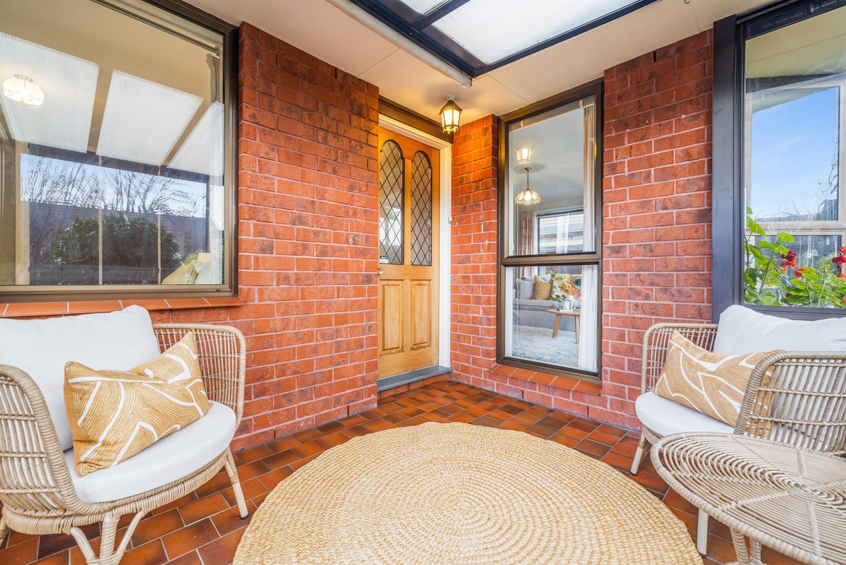 2/1 Alvarez Place, Somerfield, Christchurch - Carousel 2