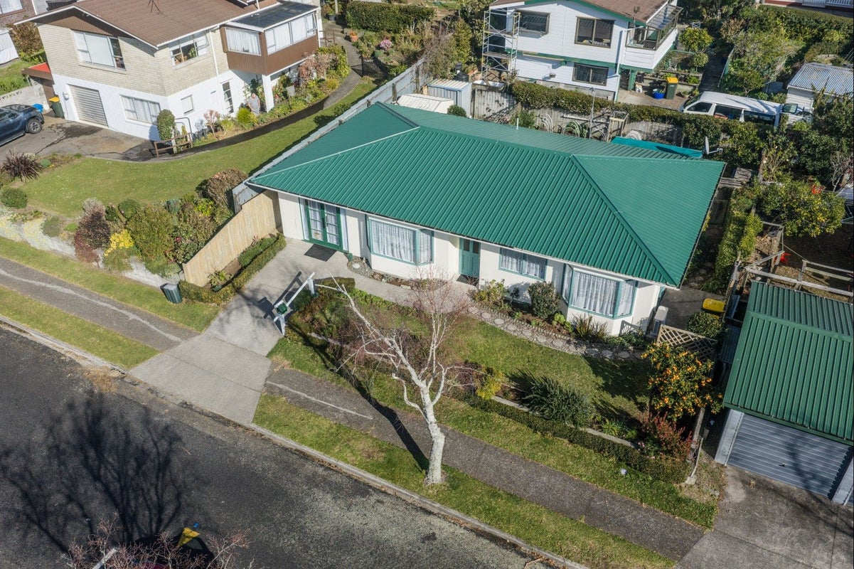 4 Julian Place, Westown, New Plymouth - Carousel 20