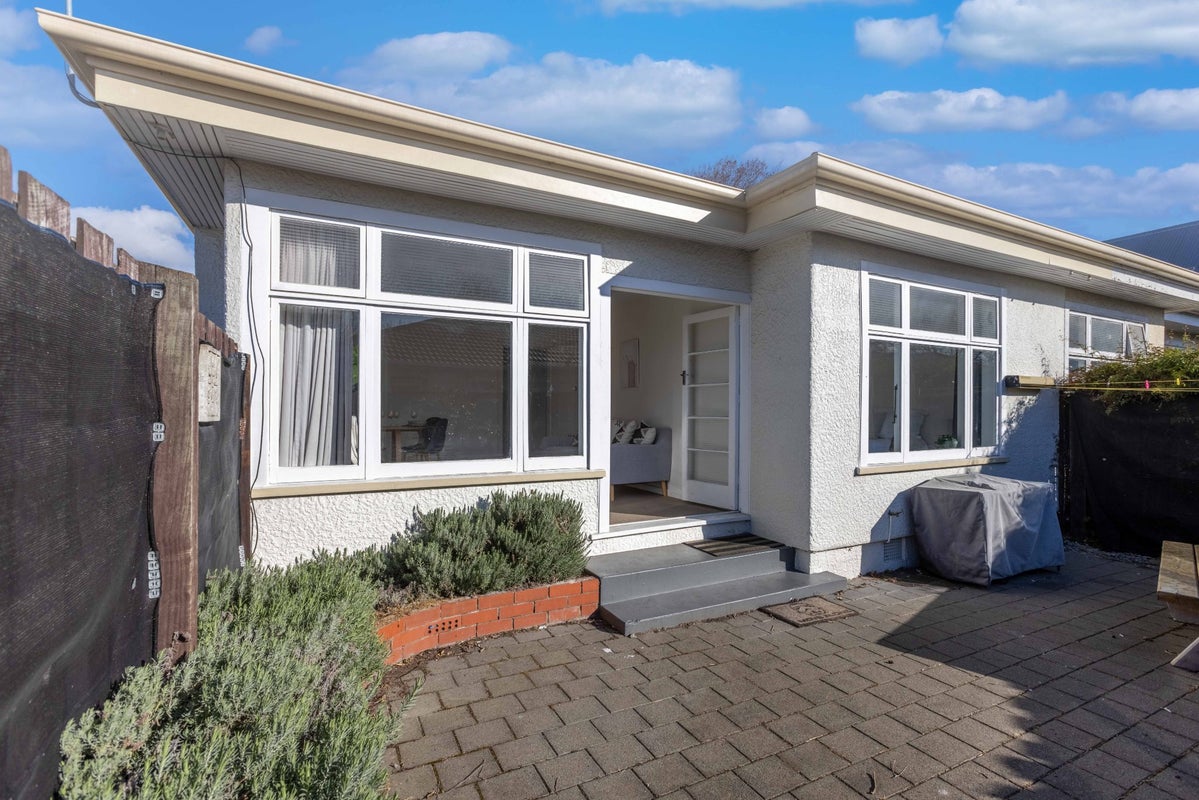6/60 Somerset Crescent, Spreydon, Christchurch - Carousel 1