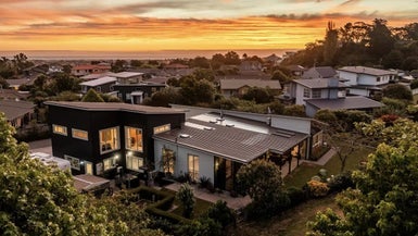 12 Cotswolds Close, Otamatea, Whanganui - Carousel 1