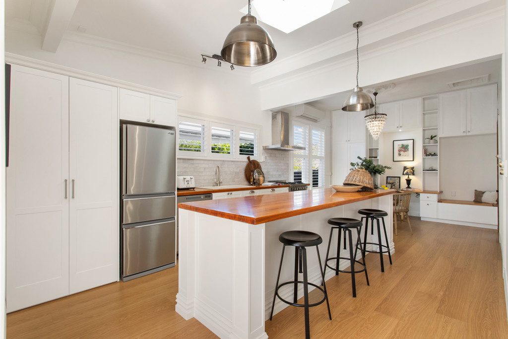 17 Martin Avenue, Beckenham, Christchurch - Carousel 2