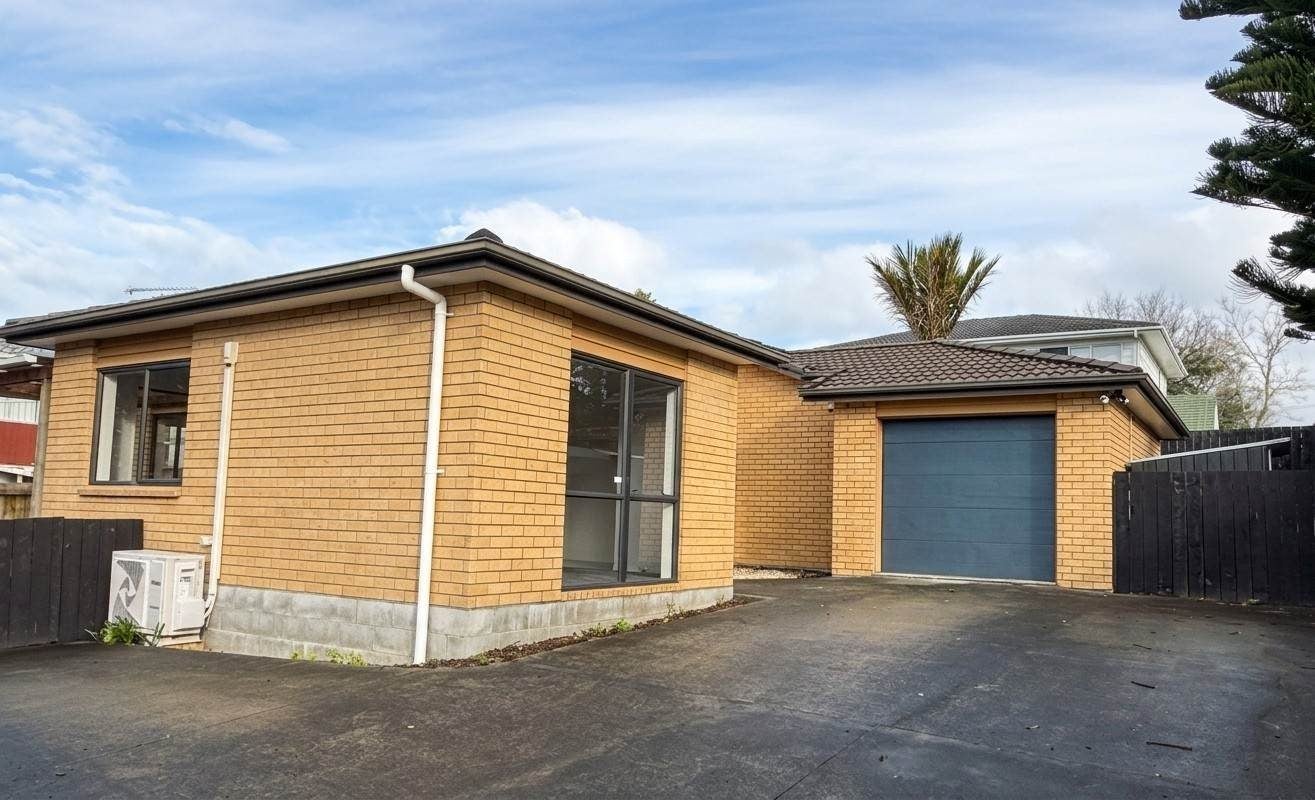 1/44 Miro Street, New Lynn, Auckland - Carousel 1