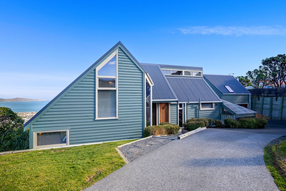 1 Maple Grove, Maungaraki, Lower Hutt - Carousel 2
