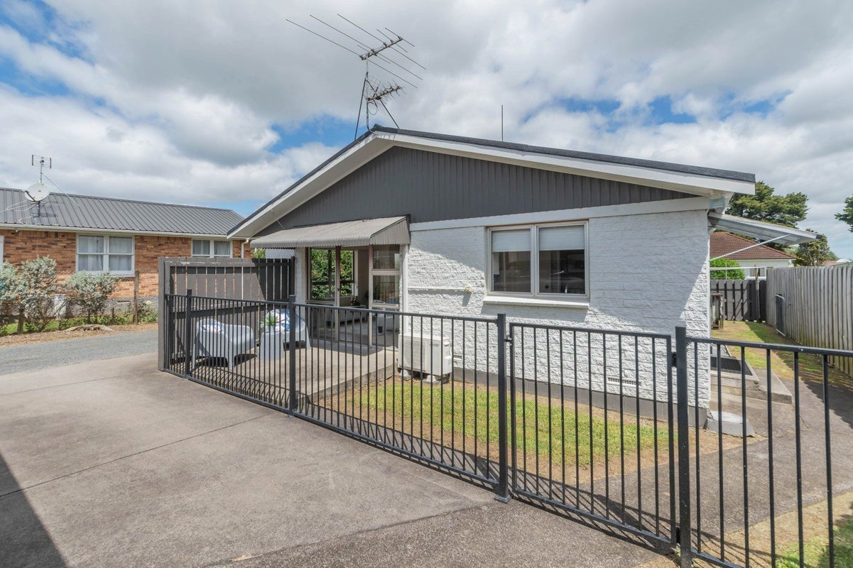 1/58 Great South Road, Papakura, Auckland - Carousel 1