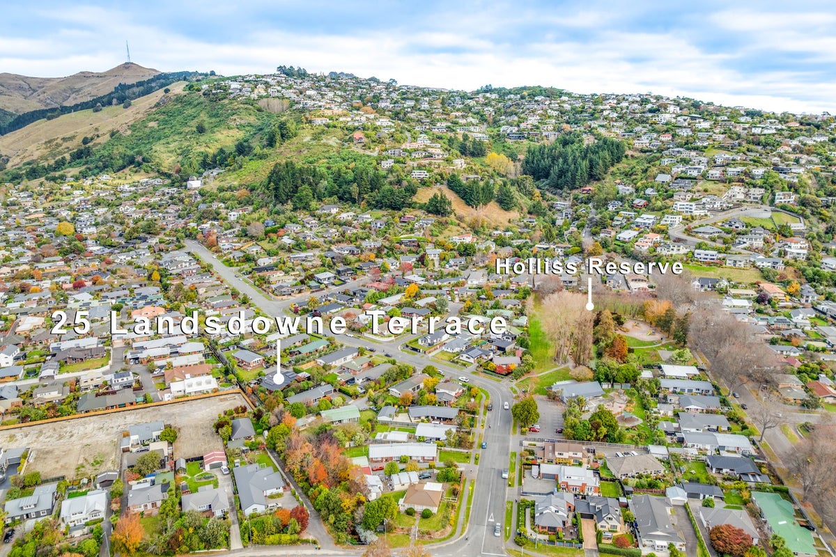 25 Landsdowne Terrace, Cashmere, Christchurch - Carousel 26