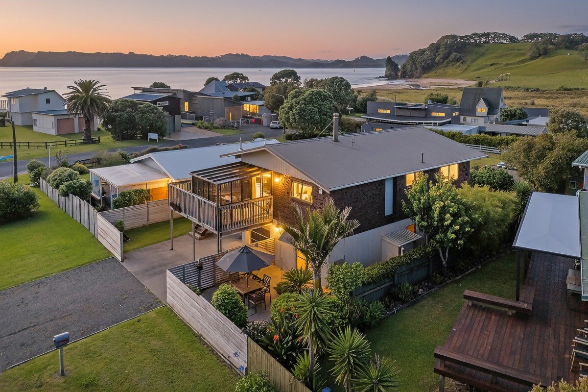 21 Leah Road, Wharekaho, Whitianga - Carousel 1