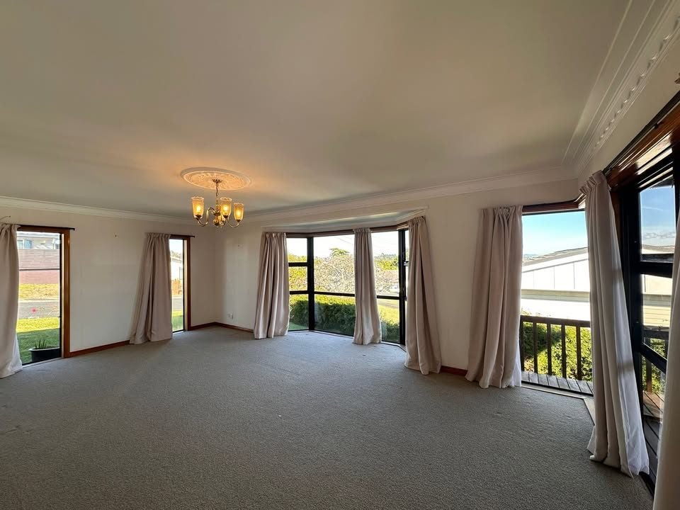 1 Robson Street, Mount Roskill, Auckland - Carousel 2