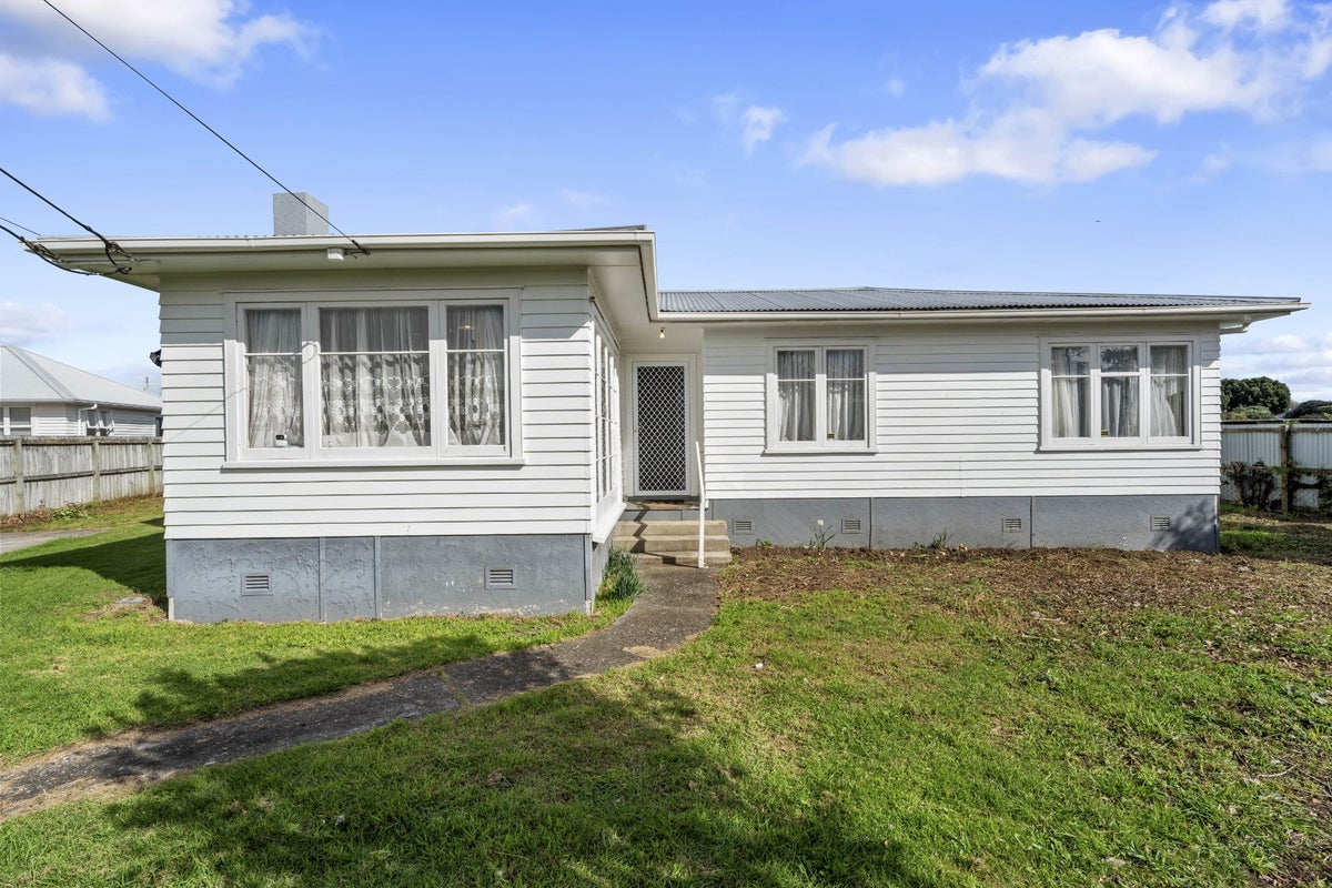 44A Vine Street, Mangere East, Auckland - Carousel 2