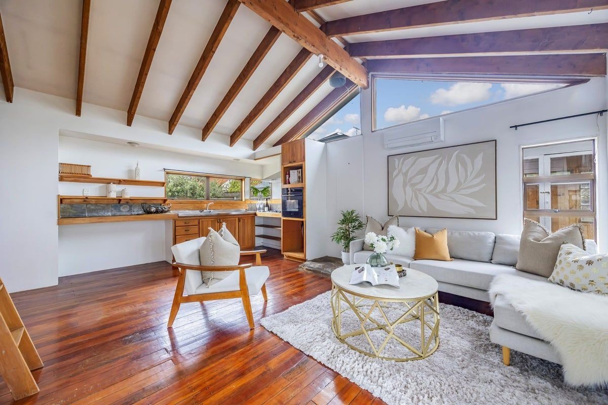 146 Point Chevalier Road, Point Chevalier, Auckland - Carousel 2