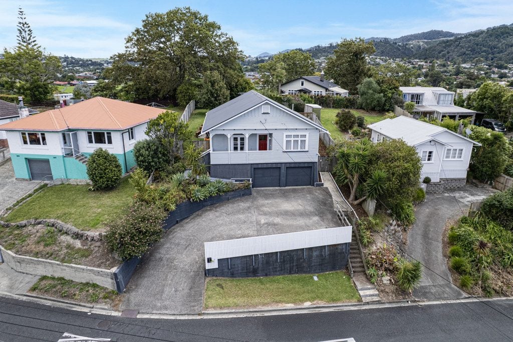 8 Anzac Road, Morningside, Whangarei - Carousel 1