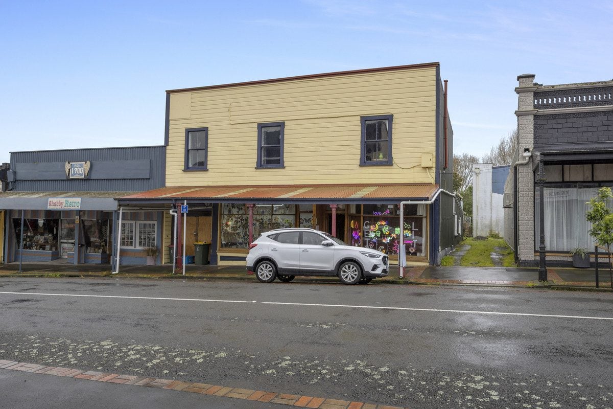 96 Bridge Street, Eltham, Eltham - Carousel 1