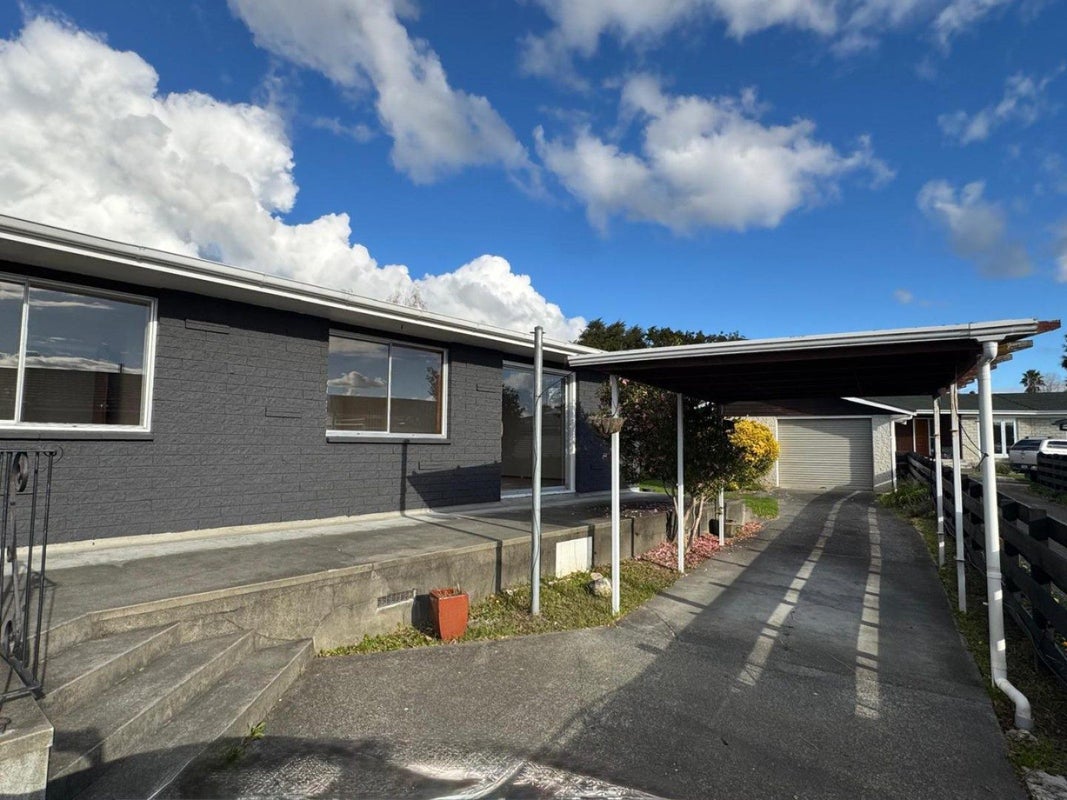 10 Belmont Street, Havelock North, Havelock North - Carousel 11