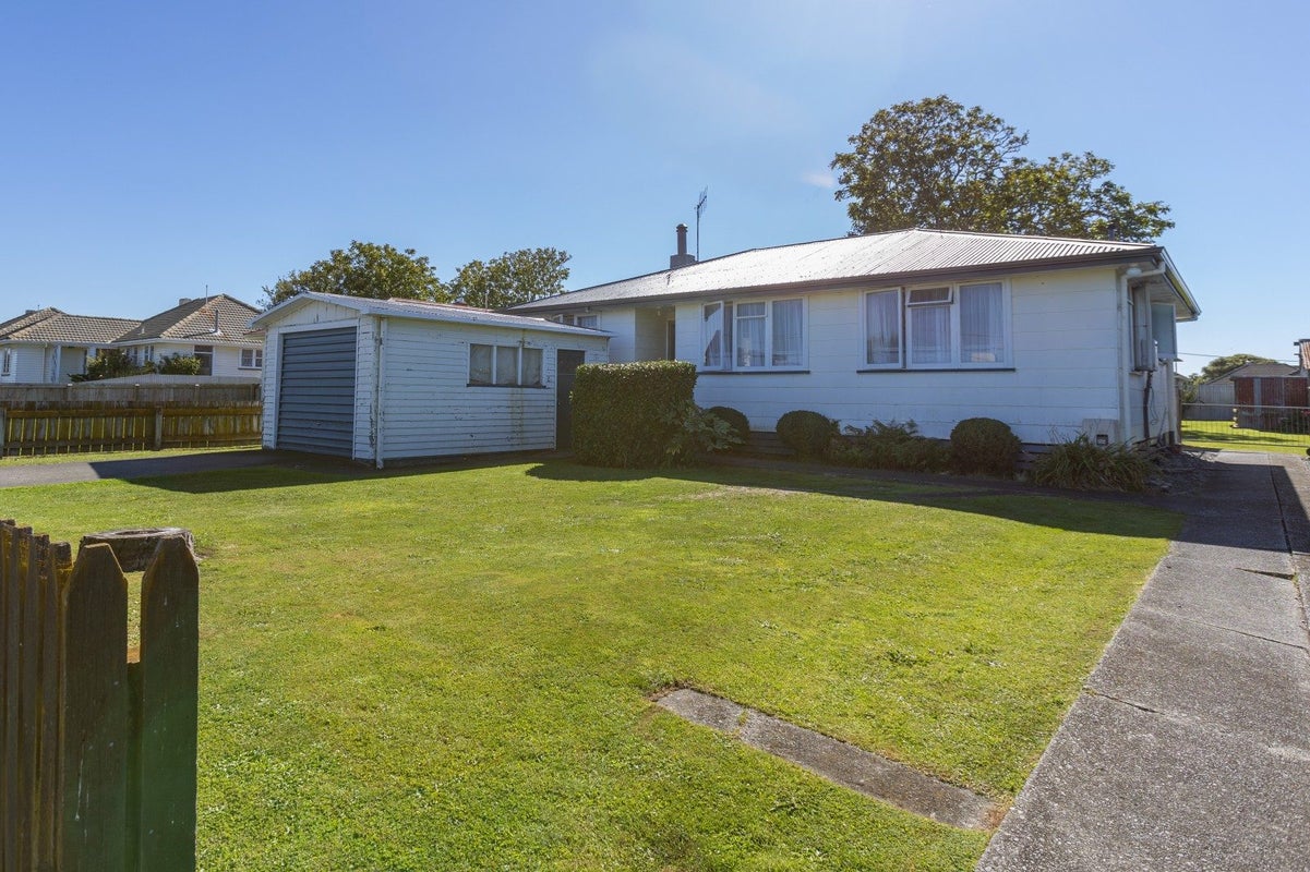 407 Murdoch Road East, Akina, Hastings - Carousel 18