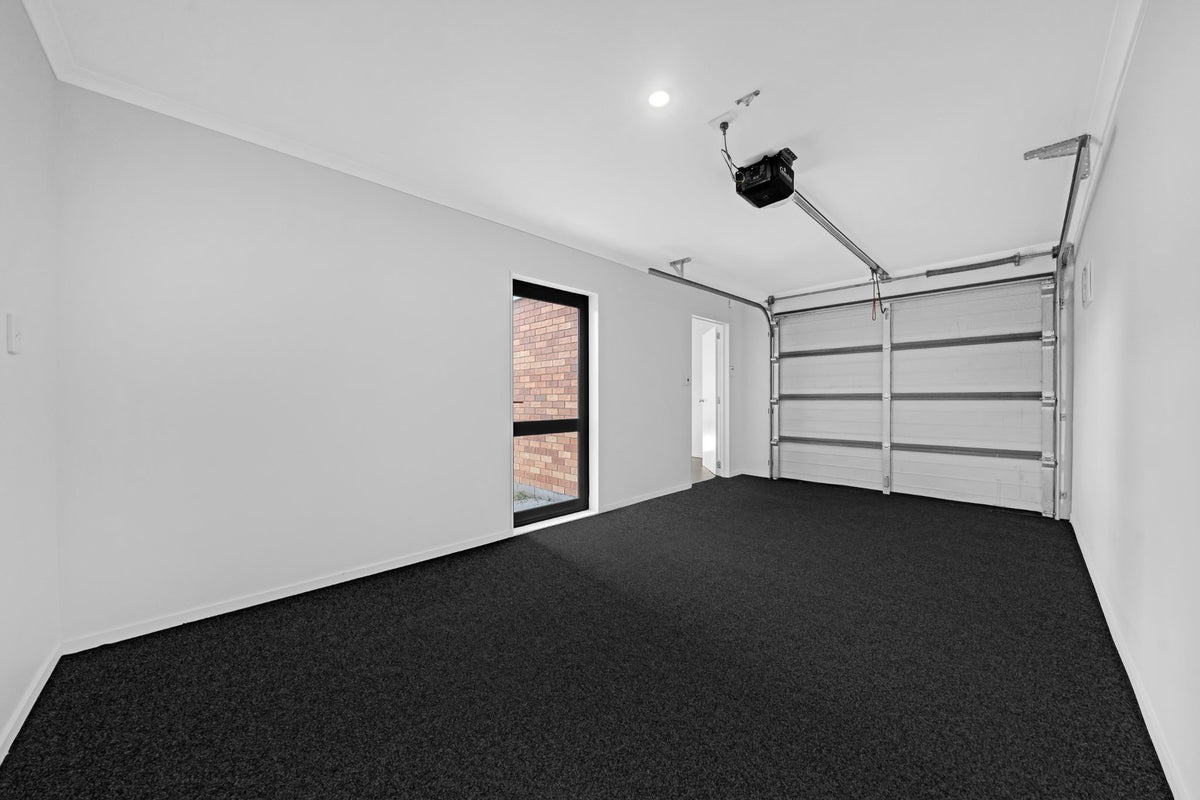 4C Kelkirk Street, Kelston, Auckland - Carousel 28